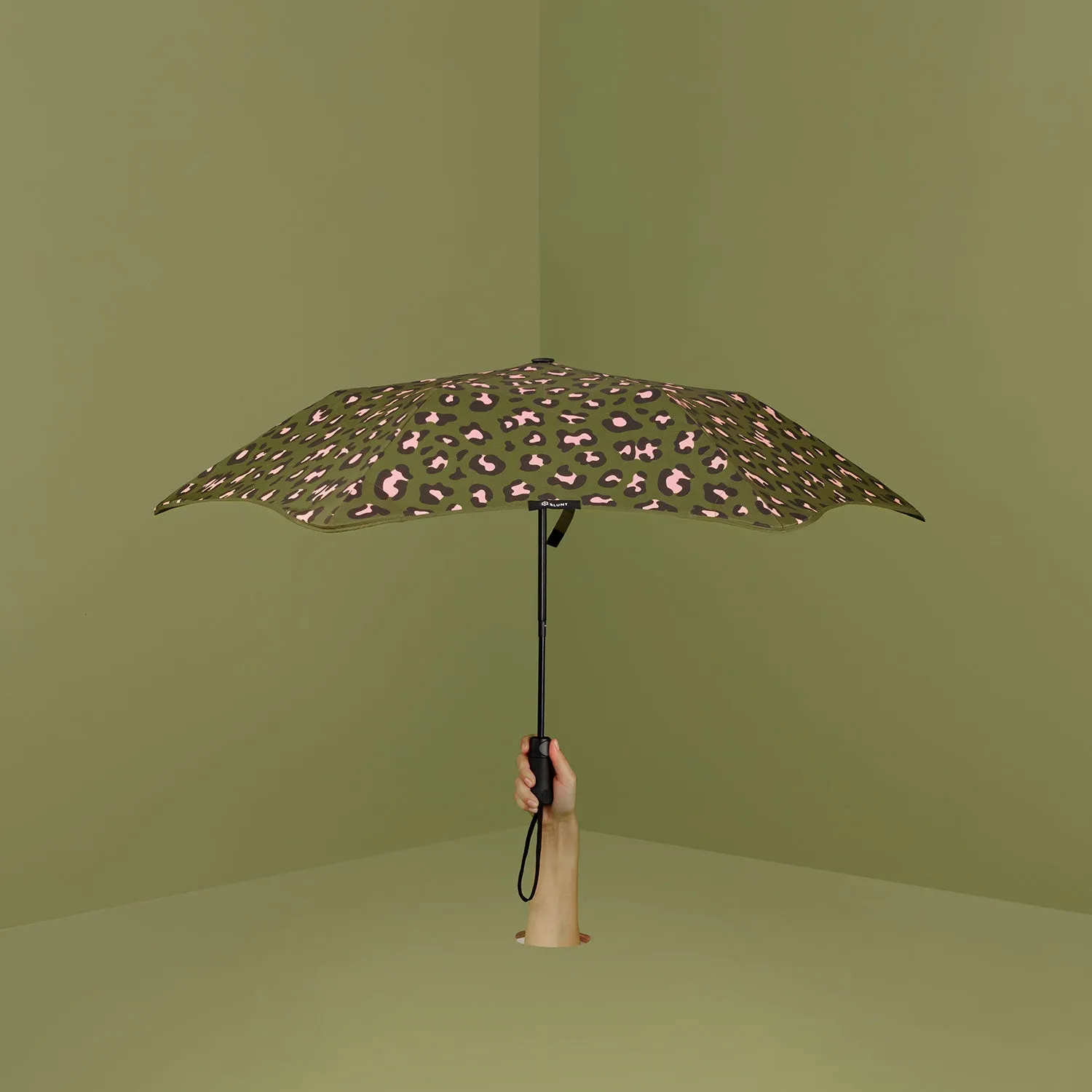 blunt | metro umbrella | jungle leopard - DC