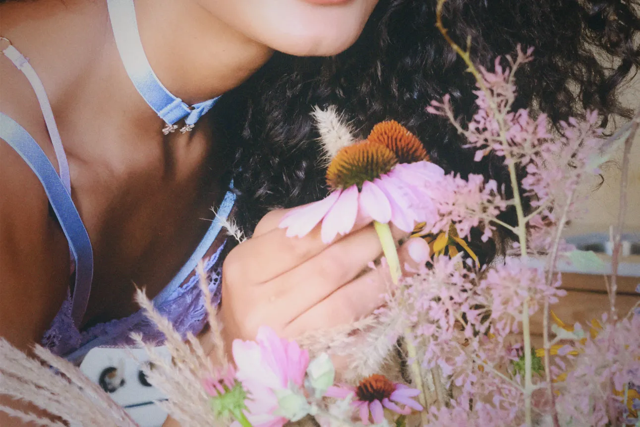 Daisy Choker Blue
