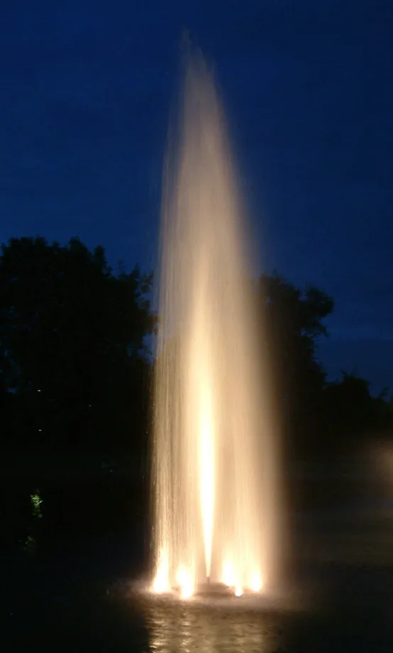 Kasco 2 HP 8400JF Fountain