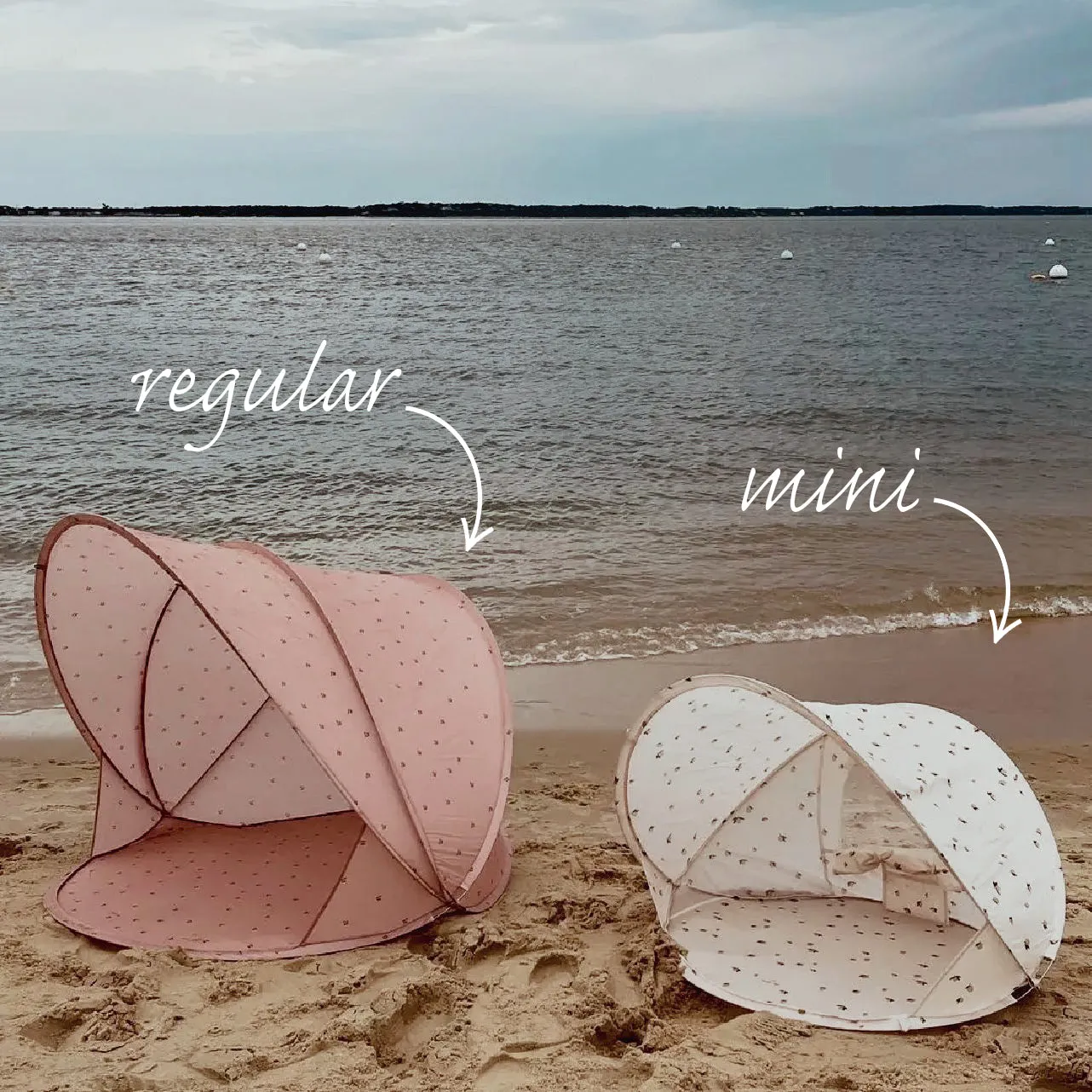 Konges Slojd - Beach Tent Pop Up Shelter UV50  - Multi Hearts